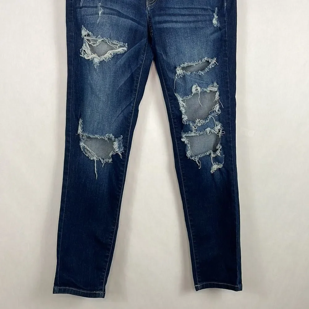Kancan Jeans. Women’s Mid Rise Ultra Distressed Boyfriend Jeans. Size 29.
